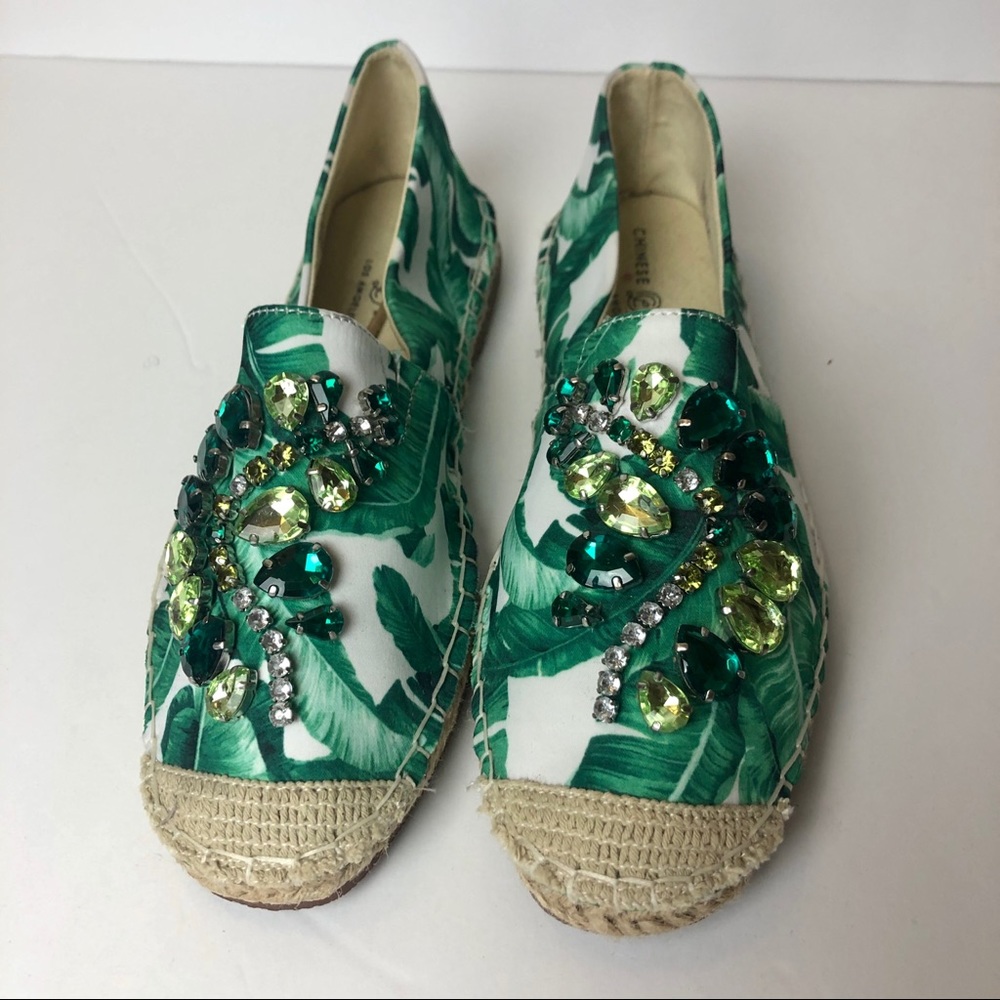 Never worn Chinese Laundry tropical espadrilles